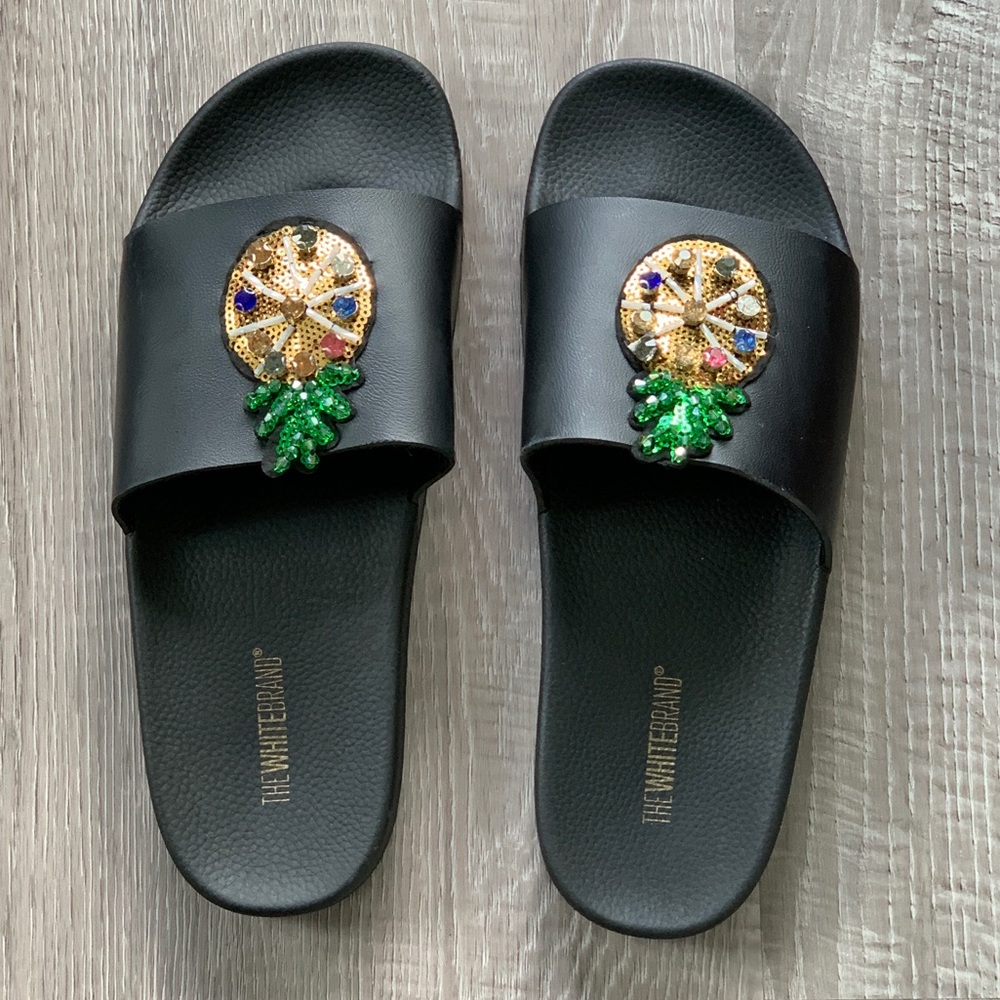 Fun summer shoes! Brand NEW!!! Leather top.